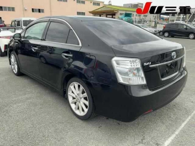 TOYOTA SAI