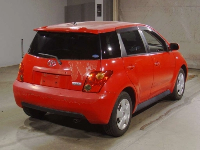 TOYOTA IST
