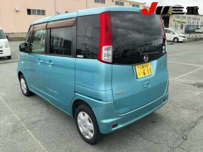 NISSAN ROOX