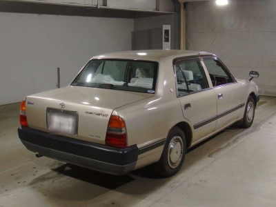 TOYOTA CROWN COMFORT