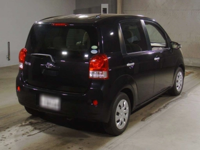 TOYOTA PORTE