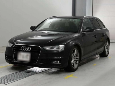 AUDI A4 AVANTE
