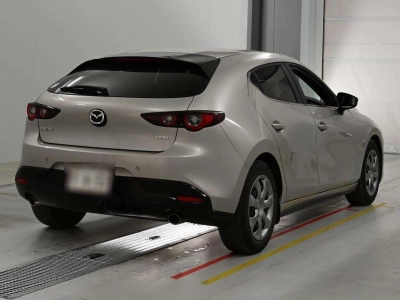 MAZDA MAZDA3 FASTBACK