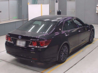 TOYOTA CROWN HYBRID