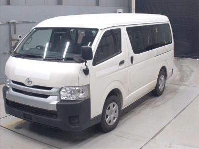 TOYOTA HIACE WAGON