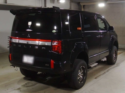 MITSUBISHI DELICA D:5