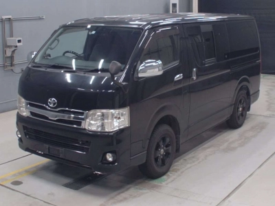 TOYOTA REGIUS VAN
