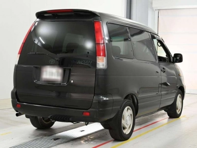TOYOTA LITE ACE NOAH