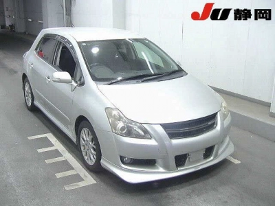 TOYOTA BLADE
