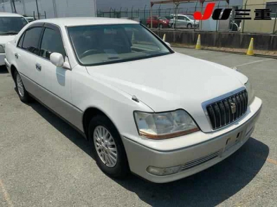 TOYOTA CROWN MAJESTA