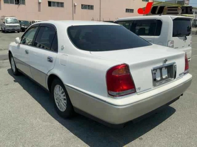 TOYOTA CROWN MAJESTA