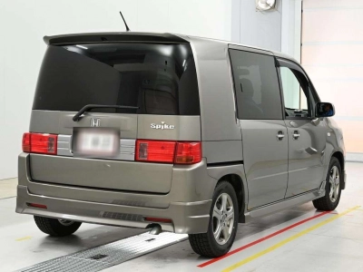 HONDA MOBILIO SPIKE