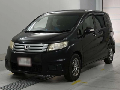 HONDA FREED SPIKE