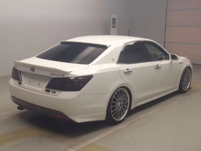 TOYOTA CROWN HYBRID