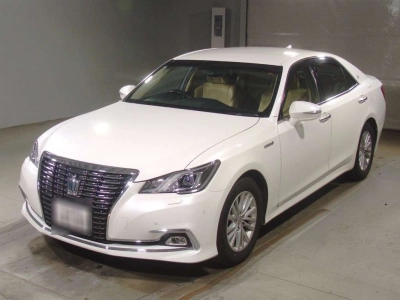 TOYOTA CROWN HYBRID