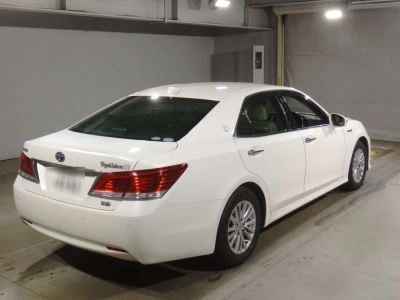 TOYOTA CROWN HYBRID