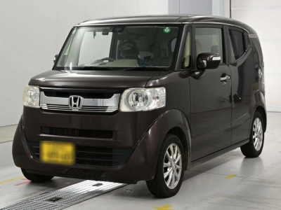 HONDA N-BOX SLASH