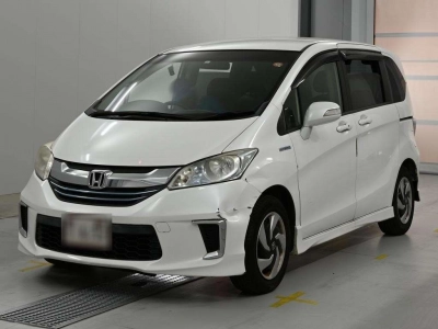 HONDA FREED HYBRID