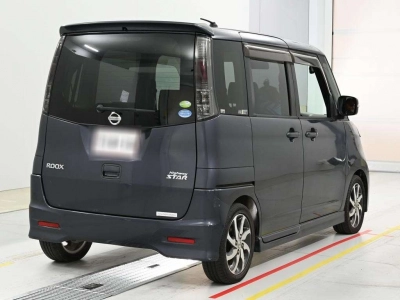 NISSAN ROOX