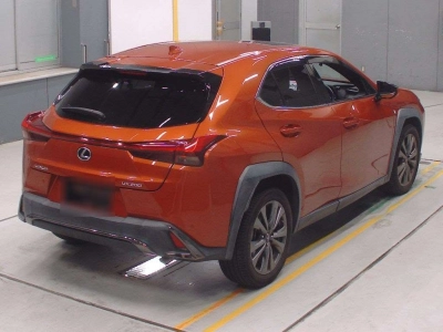 LEXUS UX