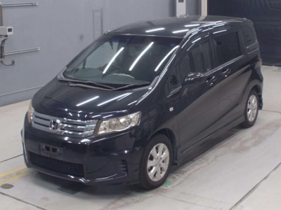 HONDA FREED SPIKE
