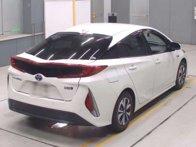 TOYOTA PRIUS PHV
