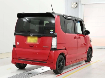HONDA N BOX CUSTOM