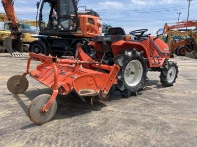 KUBOTA KUBOTA