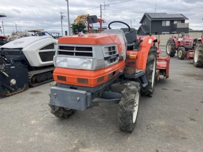KUBOTA KUBOTA