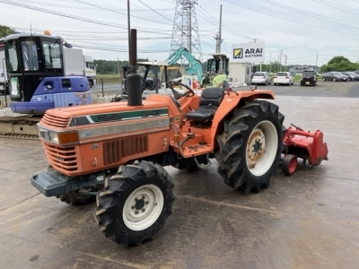 KUBOTA KUBOTA