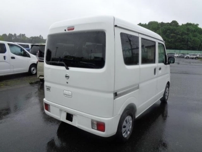 NISSAN NV100 CLIPPER