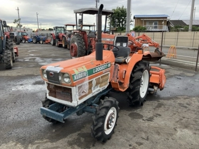 KUBOTA KUBOTA