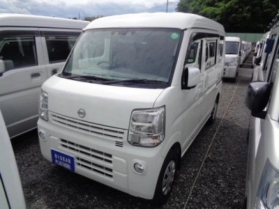 NISSAN CLIPPER VAN