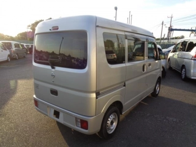 NISSAN NV100 CLIPPER