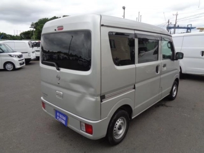 NISSAN CLIPPER VAN
