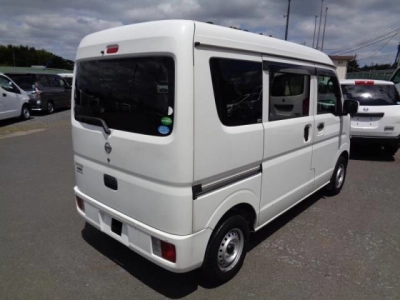 NISSAN NV100 CLIPPER
