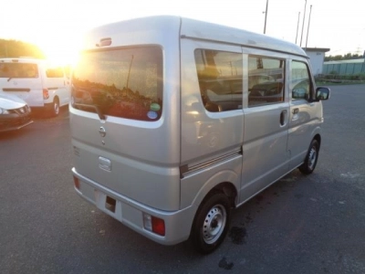 NISSAN NV100 CLIPPER