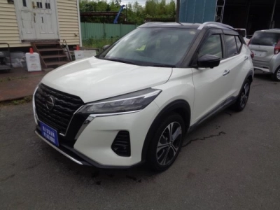 NISSAN KICKS