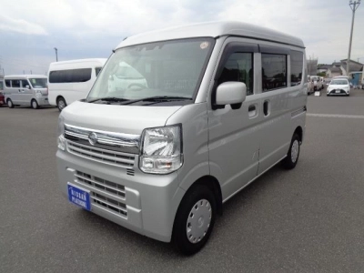 NISSAN CLIPPER VAN