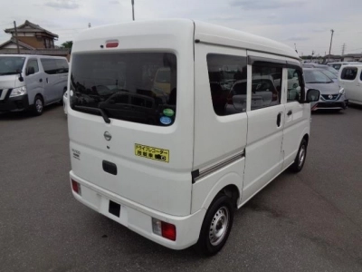 NISSAN CLIPPER VAN