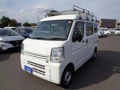 NISSAN CLIPPER VAN