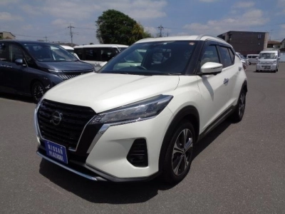 NISSAN KICKS
