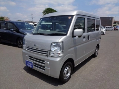NISSAN CLIPPER VAN