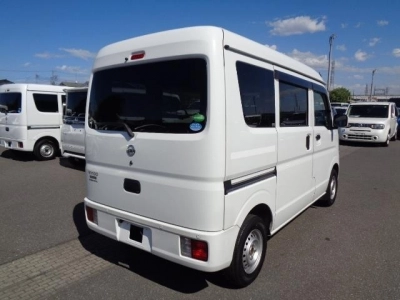 NISSAN CLIPPER VAN