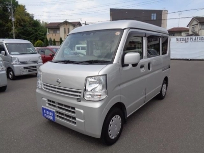 NISSAN CLIPPER VAN