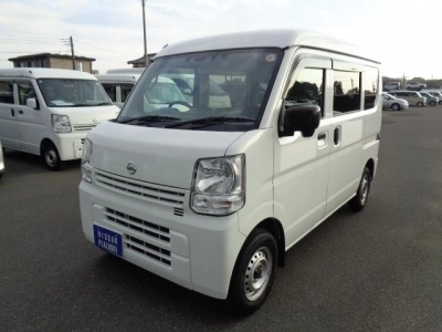 NISSAN CLIPPER VAN