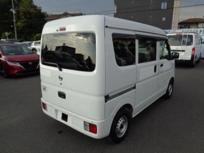 NISSAN CLIPPER VAN
