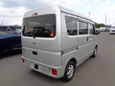 NISSAN CLIPPER VAN