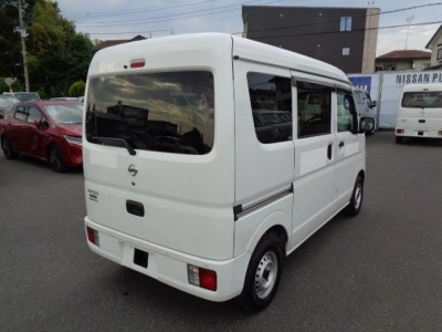 NISSAN CLIPPER VAN