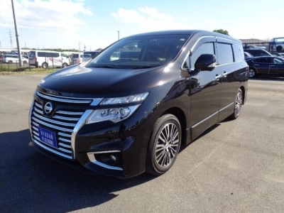 NISSAN ELGRAND